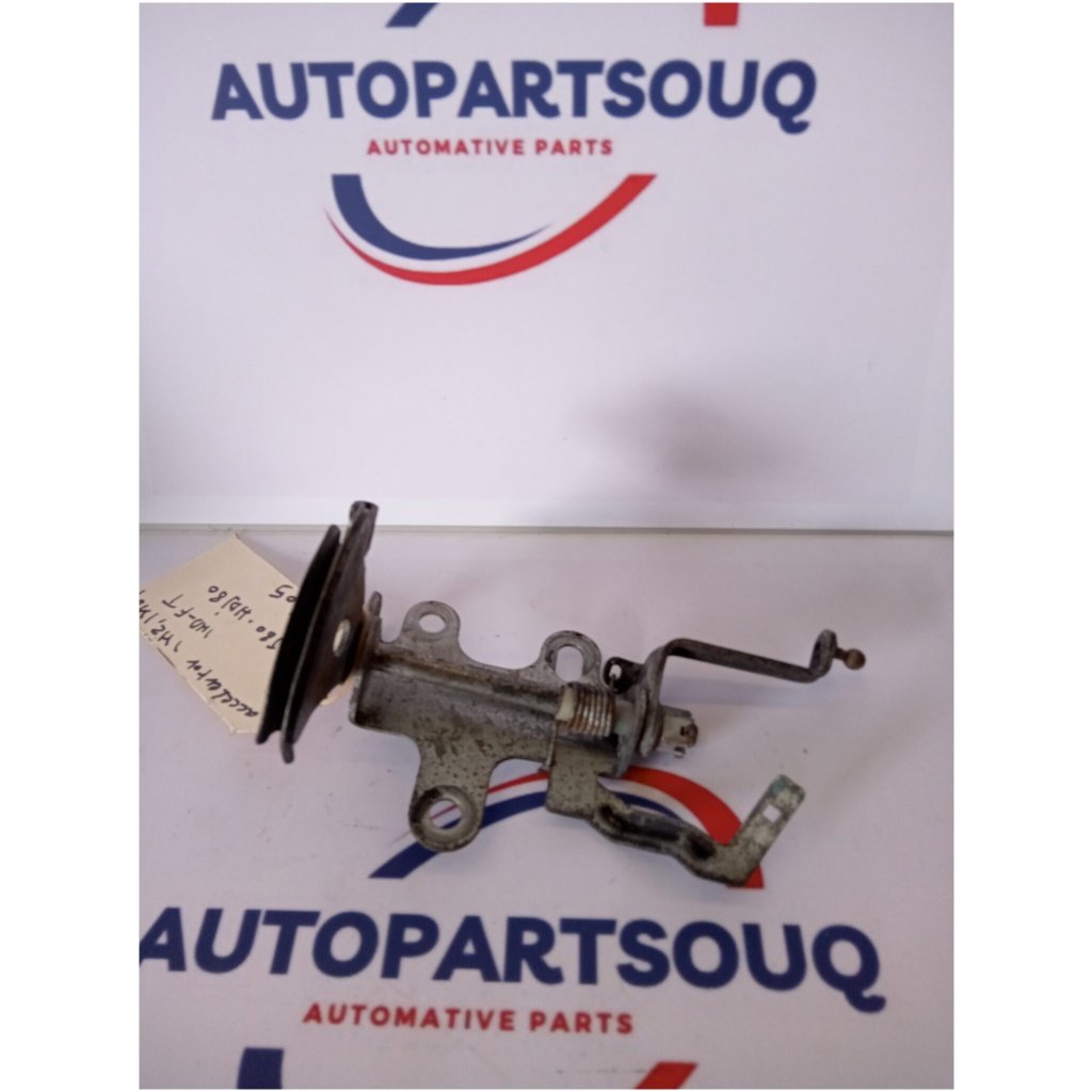 thumbnail image 2 of Genuine Toyota White Body Relay - 90987-02004 / 90987-02004-83 For Land Cruiser HZJ71 HZJ70 HJ75 HJ61 HJ60 HJ47 HDJ81 HDJ80 2 of 6